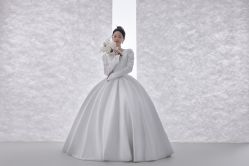 -喜爱高定婚纱摄影