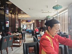-忘情水鱼头·鲜鱼火锅(滨江中路店)