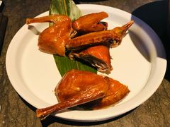 红烧乳鸽-汤城小厨•粤菜•靓汤(苏州街店)