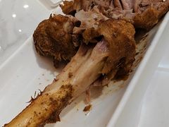 烤小羊腿-伊祥·敦煌楼