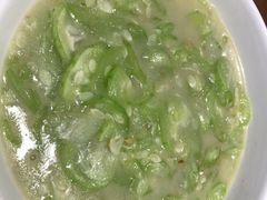 家常炒丝瓜-辣得叫湘菜(四明店)