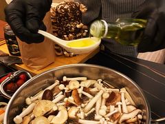 -斯普汇生蚝牛排馆(中骏世界城店)