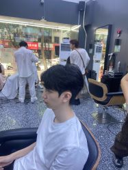 -藤野造型专业烫染接发