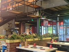 -钢管厂五区小郡肝串串香火锅(梅川路店)