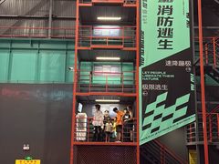 -极限PLAY运动娱乐新世界·团建派对潮玩休闲馆·室内蹦极高空游乐园
