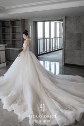 -艾朵婚纱