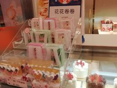 -花花卷卷·鲜食蛋糕(静安久光百货店)