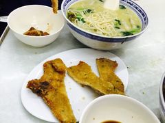 -明呈黄鱼面馆(斜土路店)