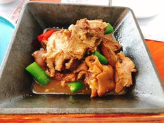 排骨烧猪蹄-赵小姐丨新中餐(曲江店)