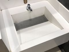 -证大大拇指广场(芳甸路店)