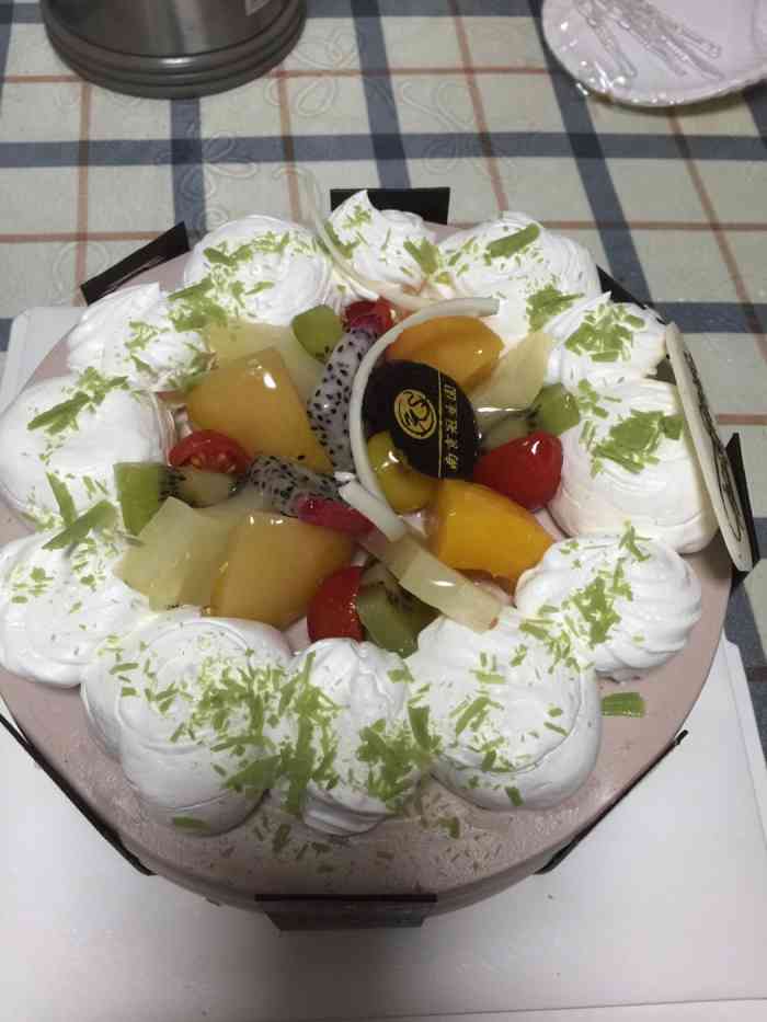 冠生园(汉中门店)-"南京老字号了,蛮喜欢她家的绿豆糕和苏式月.