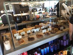 -Cha Café and Bistro