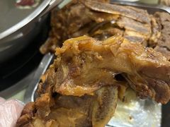-荣吉招牌自助骨头锅(顾乡店)