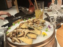 -芸山季·云南山珍菌火锅(南翔印象城MEGA店)