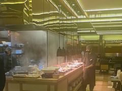 -大中华希尔顿酒店-念自助餐·嗨啤·小龙虾