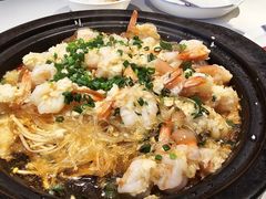 -阿瓦山寨·湘菜现炒·剁椒鱼头王(咸阳总店)