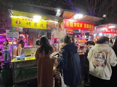 -南湖公园地摊集市