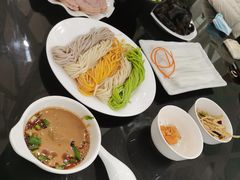 -顺风肥牛火锅(英雄山路店)