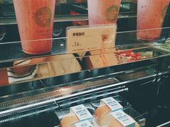 -爱达乐面包生日蛋糕(红光西华店)