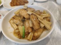 姜葱腐竹焖鱼腩-文记壹心鸡(宝华路店)