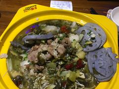 -多嘴肉蟹煲(华联店)