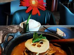 酸木瓜炖牛腩-半山腰·云南菜(侨福芳草地店)