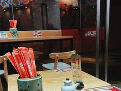 -魔都三兄弟酸辣粉·蘸卤炸串(虹桥万科店)