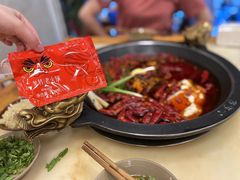 -黄潇洒老火锅(九眼桥宏济巷店)