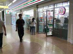 -711便利店(第二儿童医院店)
