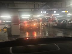 -虹桥火车站-停车场