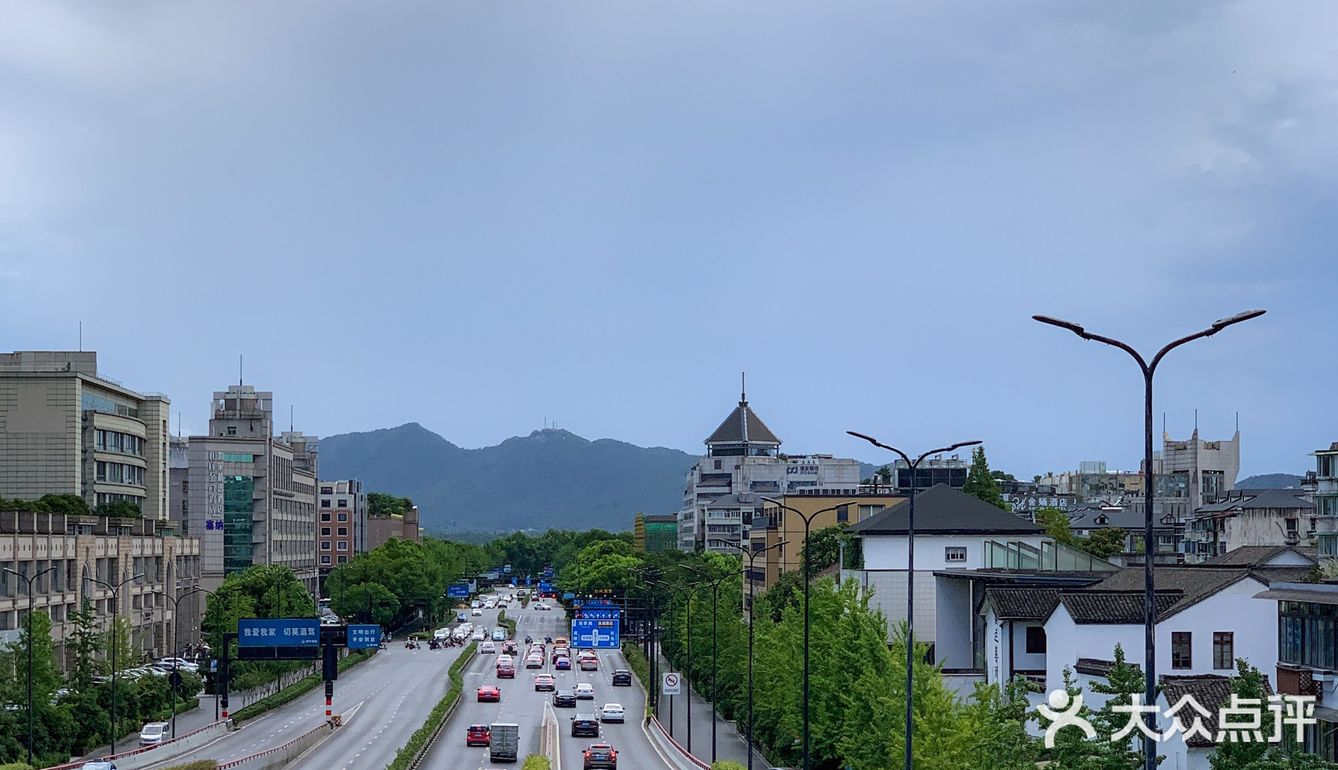 台风来临前，我以为穿越了…