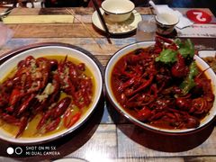 -虾弄弄海派小龙虾·牛羊蝎子火锅