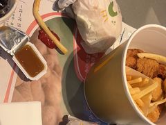 -麦当劳(丽江玉河广场店)