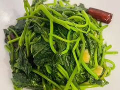 清炒小薯尖-千滋百味·醉江澜花园餐厅(街道口店)