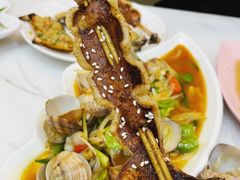 -覃记海鲜美食餐厅