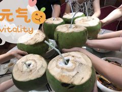 椰子水-琼菜坊·无鸡不成宴·海南菜老爸茶糟粕醋(海口骑楼老街店)