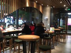 大堂-星巴克(大宁店)