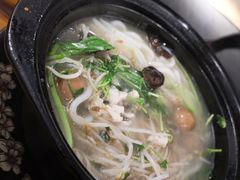 -丽虹云南过桥米线(兴工街店)