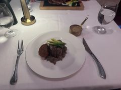 -龙虾酒吧扒房(宁波香格里拉店)