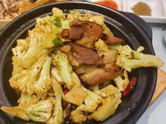 -纳家楼·地道陕菜(劳动路店)