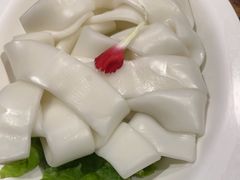 -老牌坊云南鱼豆花火锅(哈西万达店)