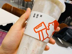 -喜茶(北京华贸购物中心店)