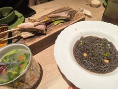 -耶里夏丽·丝路国际·新疆餐厅(浦东区东方路店)