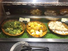 自助取餐区-三亚海韵度假酒店·渔人码头海鲜火锅BBQ自助餐厅·落日吧