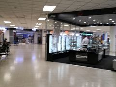 -班达拉奈克国际机场