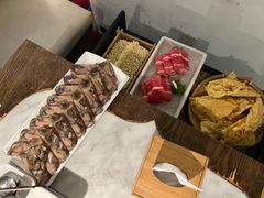 -尚尚仙·酸汤猪手·猪肚鸡火锅(华联万柳购物中心店)