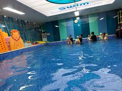 -Swim斯卫姆国际儿童游泳中心(红博中央公园店)