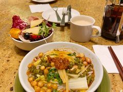 -松山湖凯悦酒店·Café自助餐厅·周末火舞秀表演