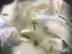三鲜大馄饨-万寿斋(山阴路店)