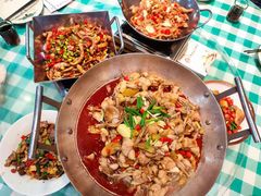 -昱龙大盆牛蛙馆(三兴街总店)